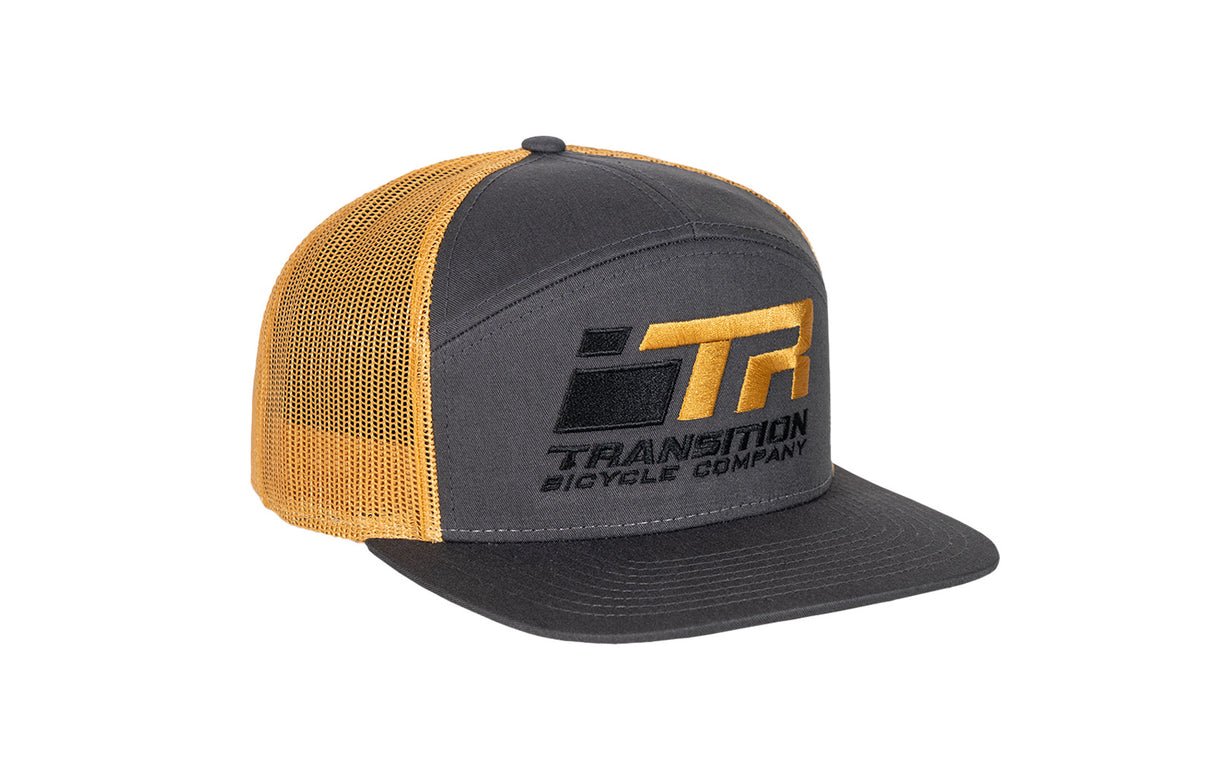 Gorro Transition 7 Panel Hot Lap Logo (Charcoal/Gold)