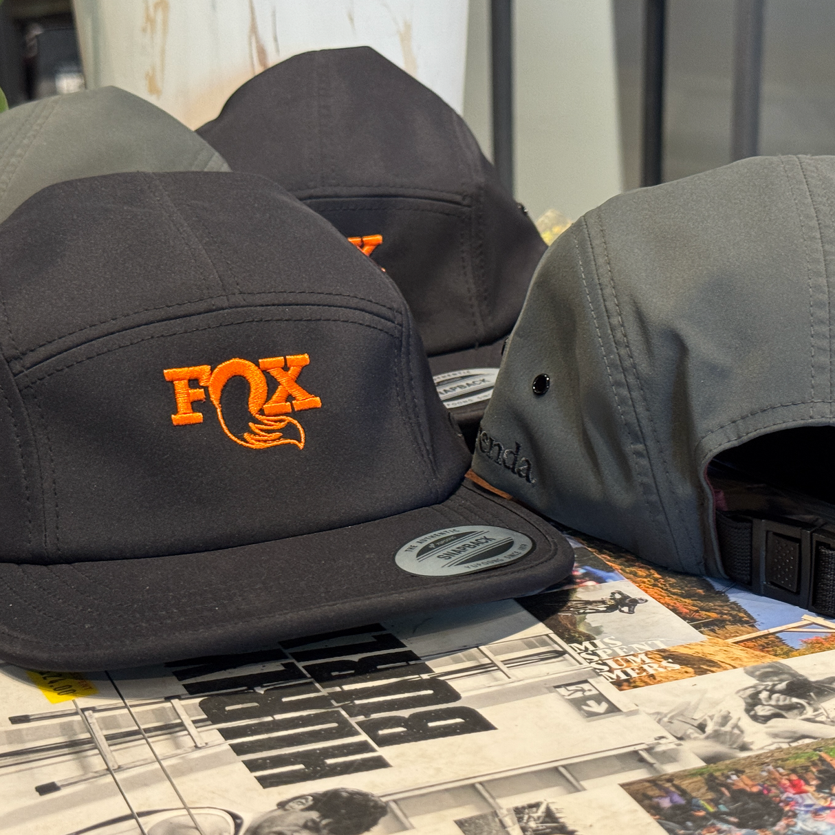 Gorro Fox 5 Panel Snapback 2026 Negro