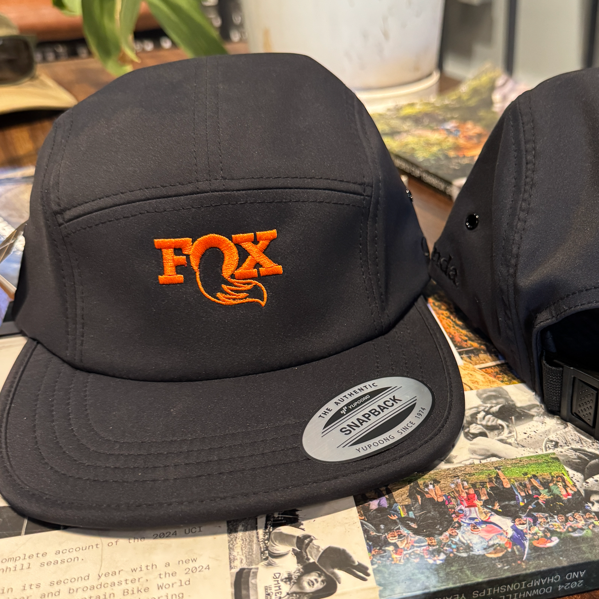 Gorro Fox 5 Panel Snapback 2026 Negro