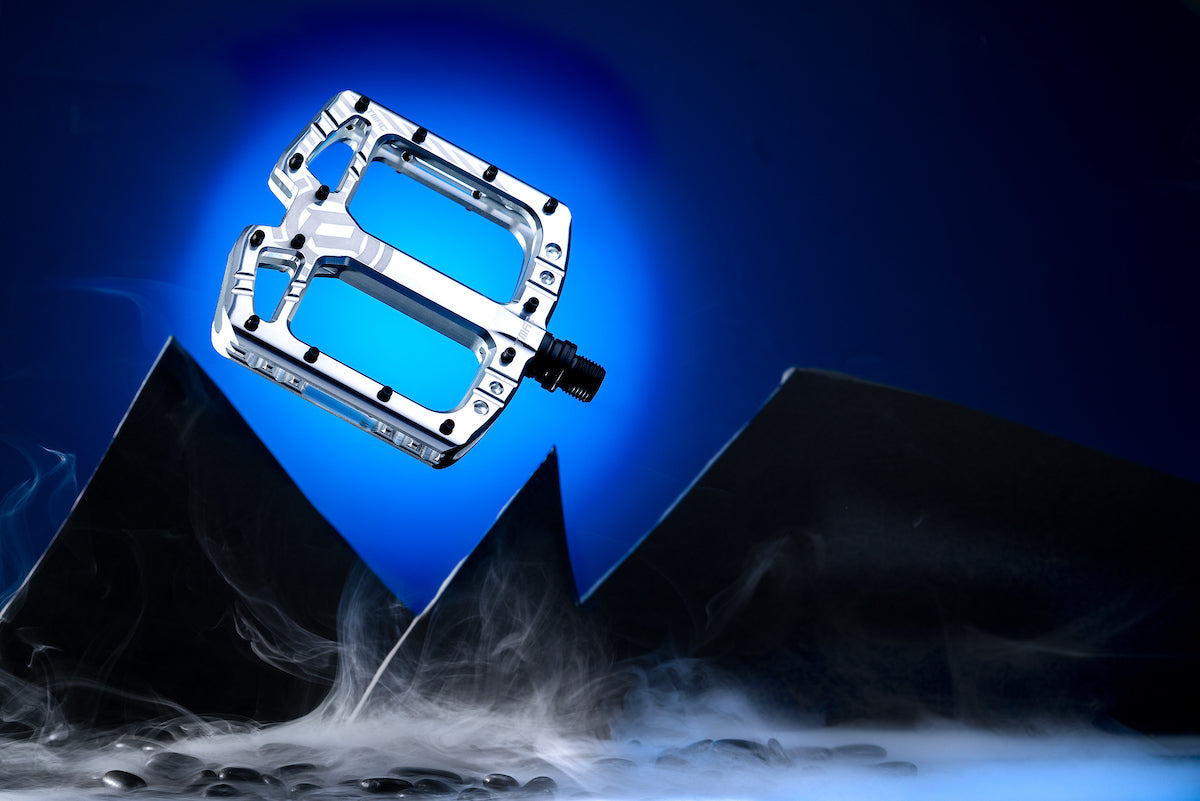 PEDAL FLAT DEITY TMAC BLACK