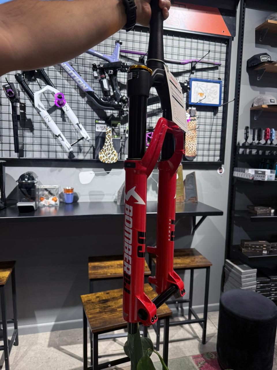 HORQUILLA 2022 MARZOCCHI BOMBER DJ 100MM 26" RED 2023