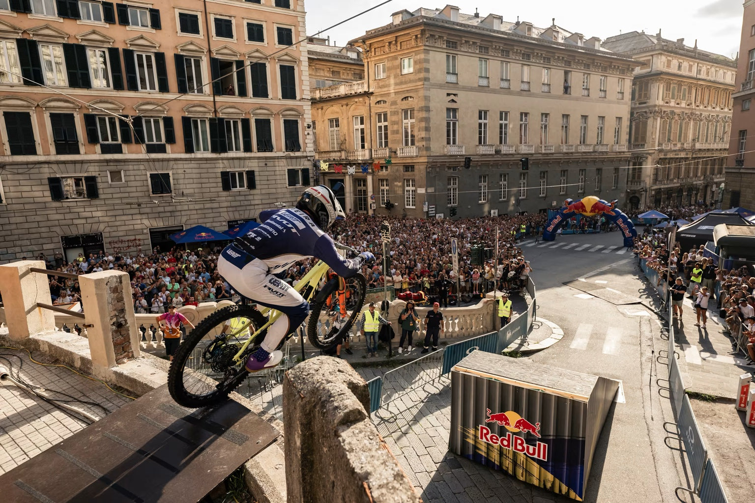 Chilenos firmes en Red Bull Genova Cerro Abajo 2026