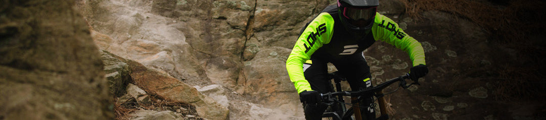 SHOT RACEGEAR