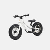 Dirt Hero balance bike vista lateral 45°