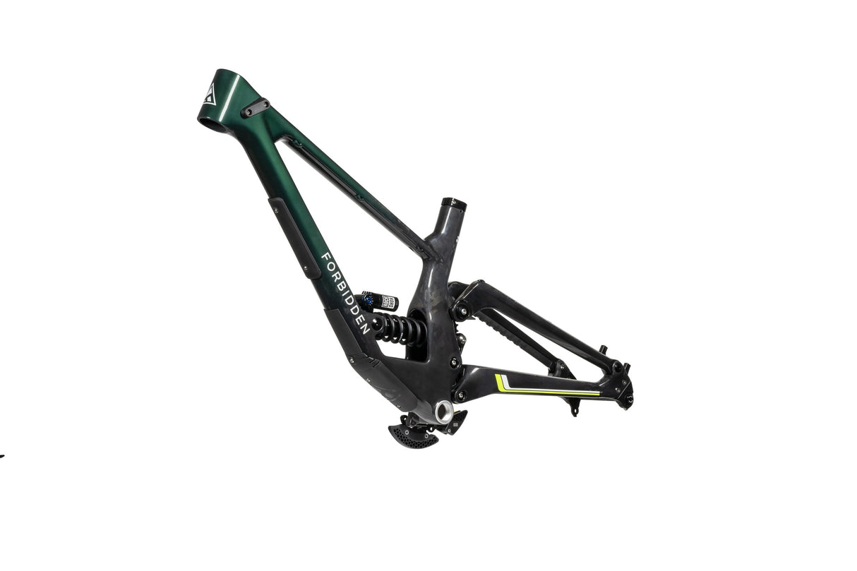 Cuadro Forbidden Supernought VOL.4 British Racing Green