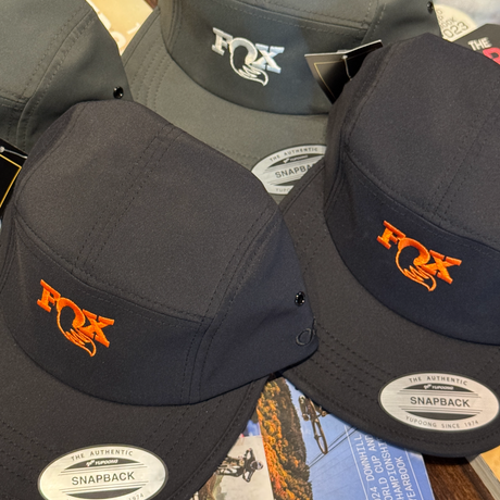 Gorro Fox 5 Panel Snapback 2026 Negro