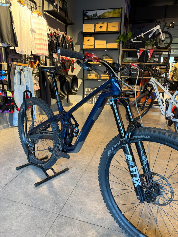 Bicicleta Devinci Spartan Carbon Blue M
