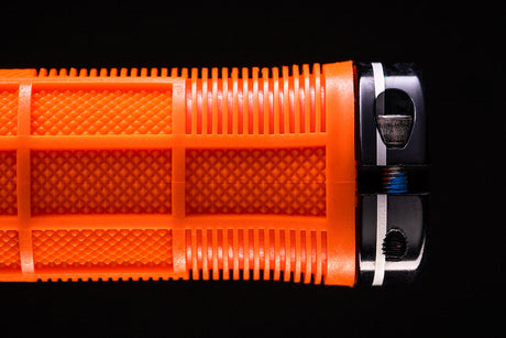 PUÑO DEITY KNUCKLEDUSTER (COLORES)